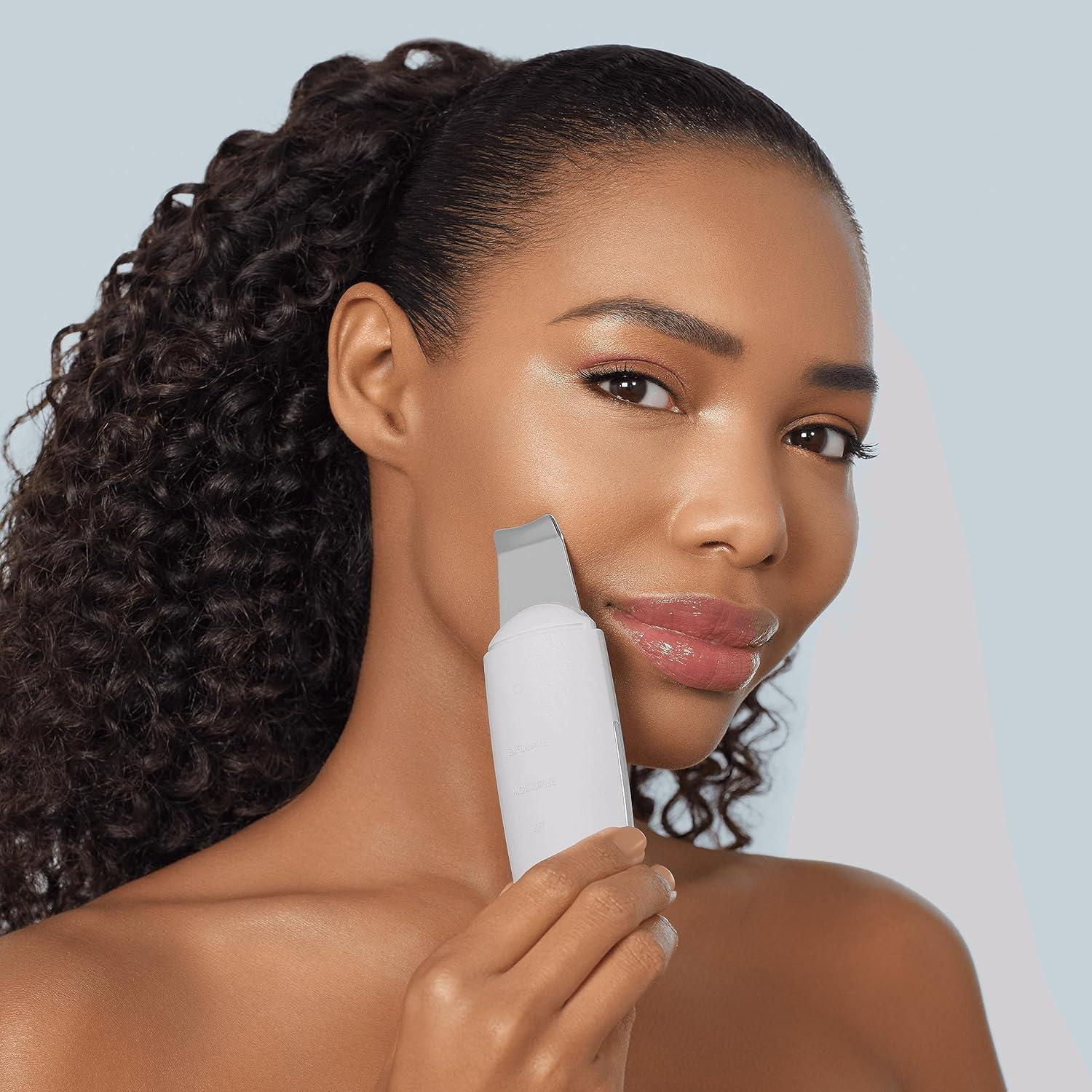 MicroCurrent Skin Scrubber & Blackhead Remover 9-in-1