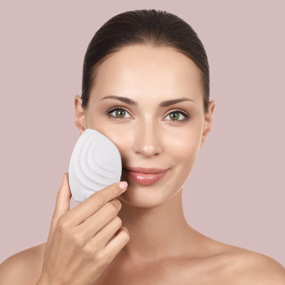 SmartAppGuided Sonic Facial Brush 5-in-1 Silicone Face Cleansing Device