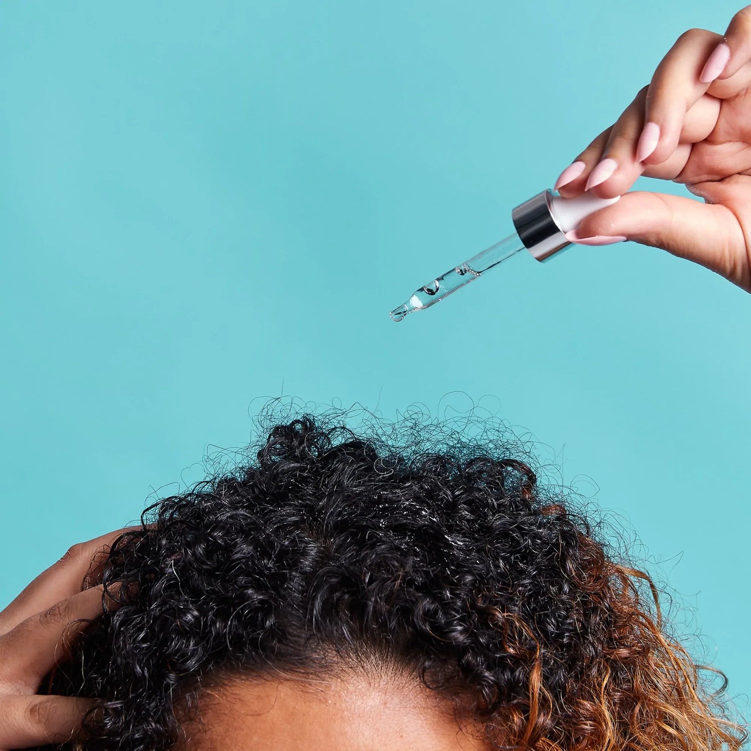 Huile de Pré-shampooing Rafraîchissante pour Cuir Chevelu à la Menthe et à la Noix de Coco