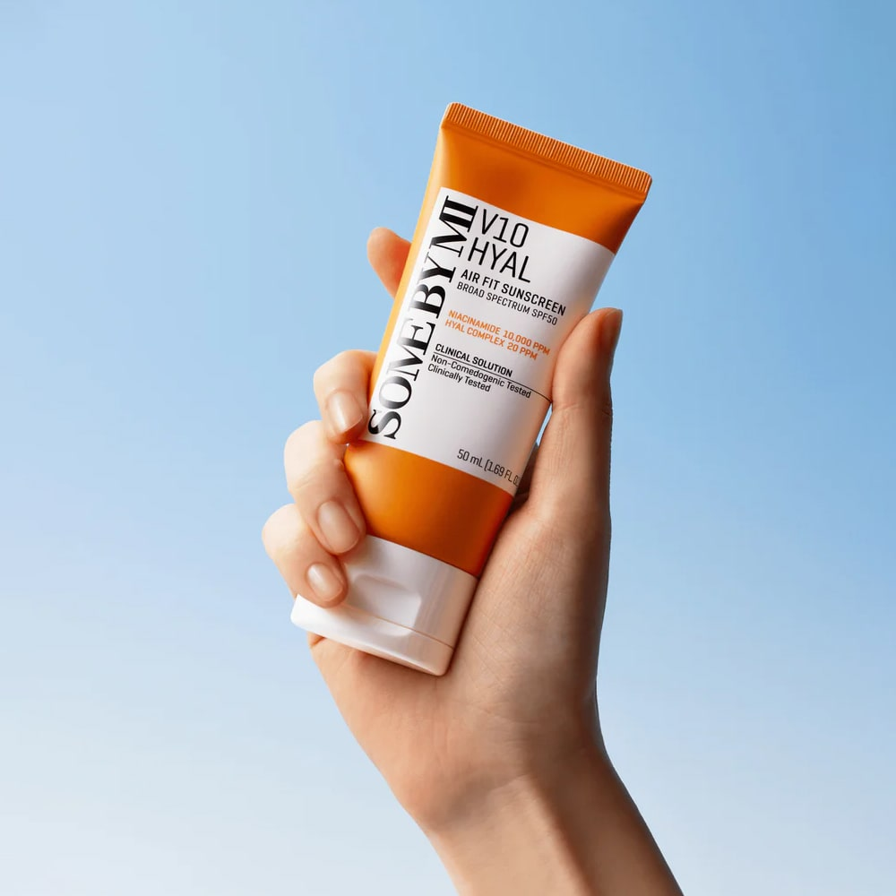 V10 Hyal Air Fit Sunscreen SPF50+