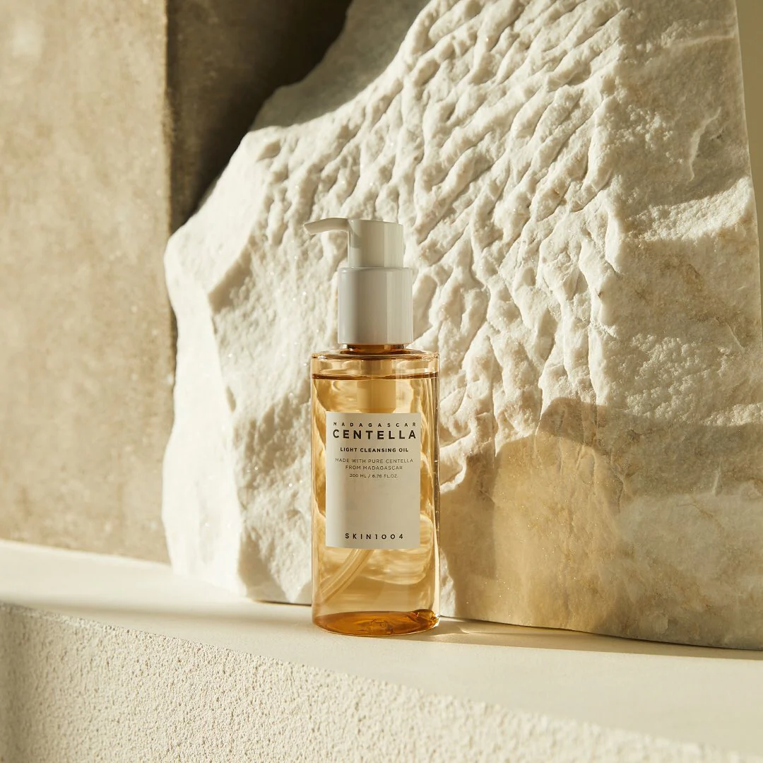 Madagascar Centella Light Cleansing Oil