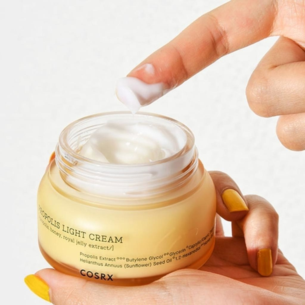 Full Fit Propolis Light Cream